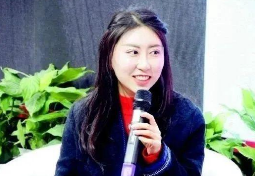 贾浅浅的最新日常，友情、笑声与家的温馨时光