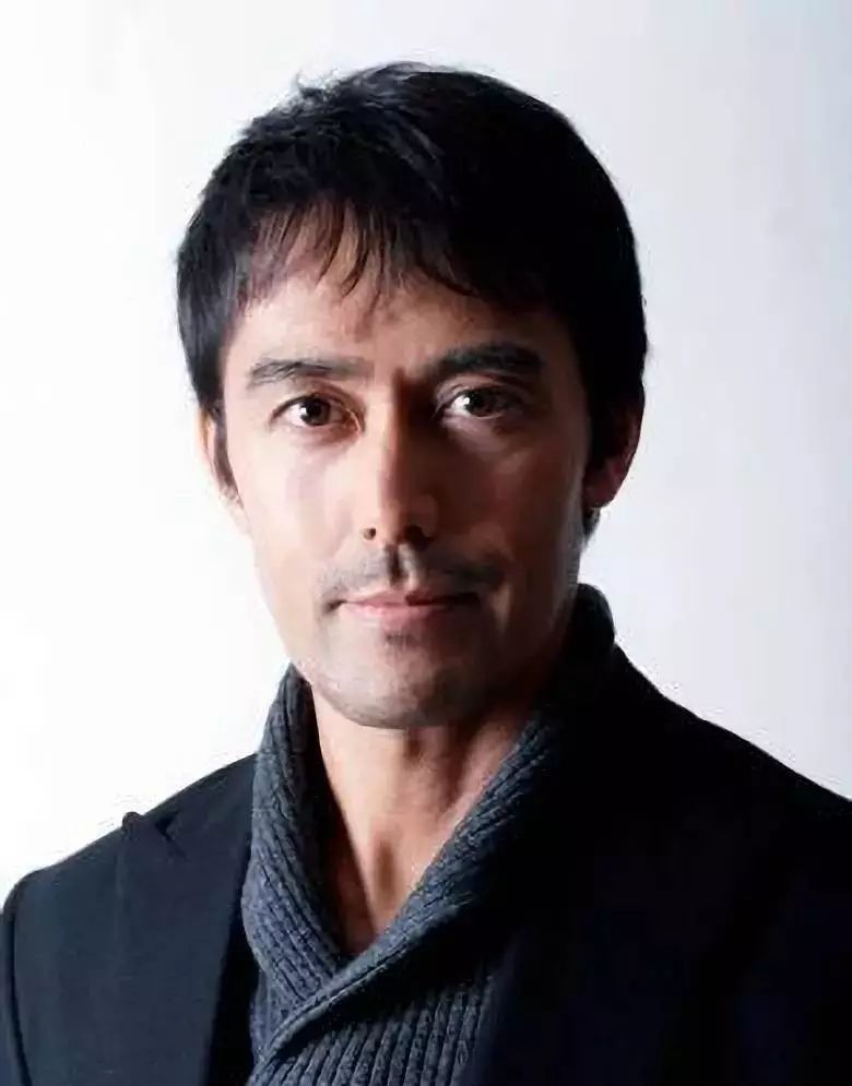 日本男演员排行及其背后的温馨故事